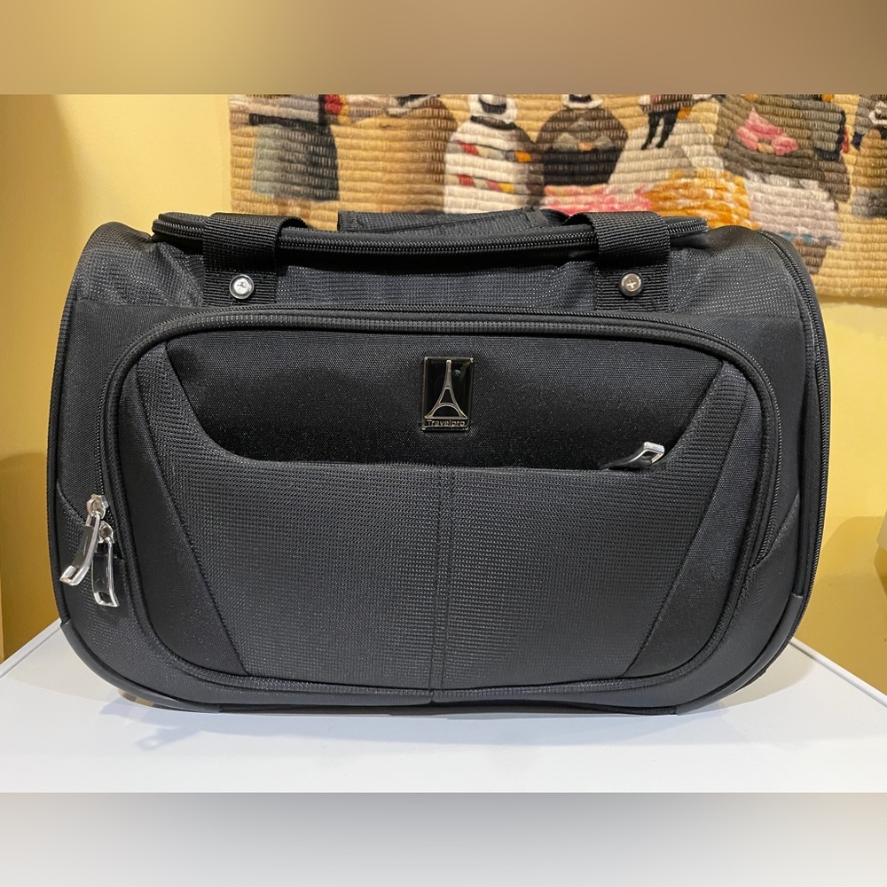 Travel Tote Duffel Bag in Black - Lightweight Carry-On